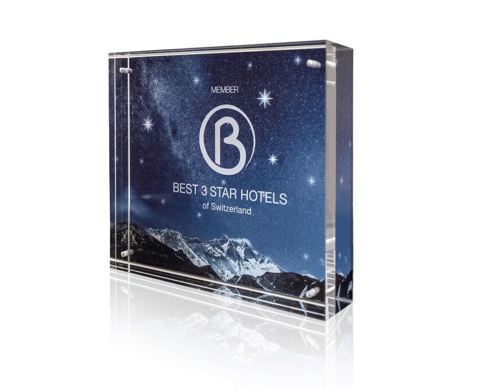 Hotel Arcade Sins Екстериор снимка